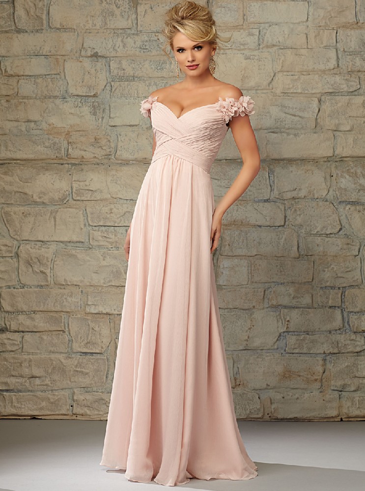新款粉色卡肩式雪纺长裙欧式坠地式婚礼伴娘礼服裙LIFU6089