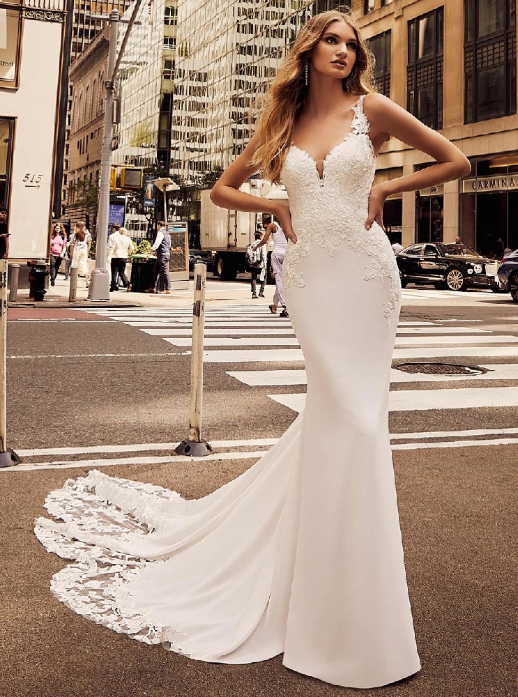鱼尾包臀婚纱礼服批发定制新款欧式缎面白色街拍婚纱HS9924