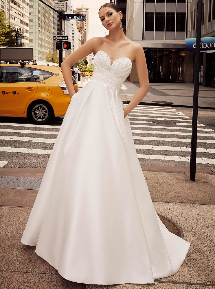 豪华大拖尾街拍婚纱批发新款欧式婚纱摄影婚纱照HS9926